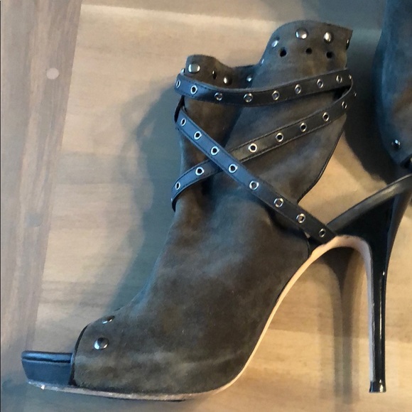 Jimmy Choo for H&M suede booties - Picture 5 of 7